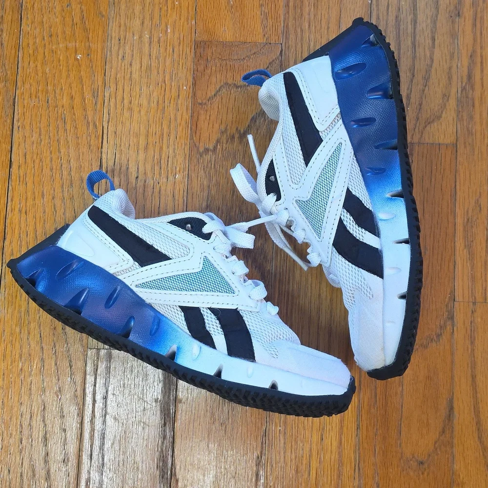 Boys Reebok Size 11K Sneakers Blue, Black & White...Excellent Condition! - Picture 9 of 10